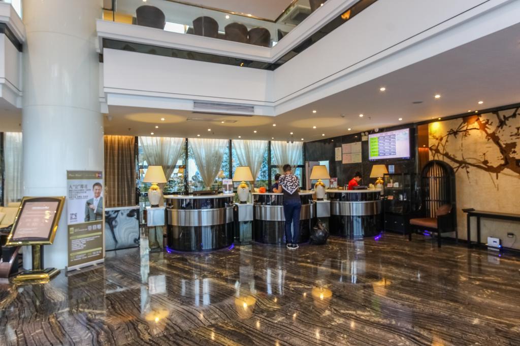 Paco Hotel Guangzhou East Railway Station Branch Eksteriør bilde